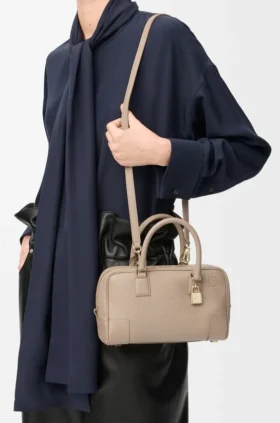Amazona 23 Bolsa em pele de bezerro com grão suave