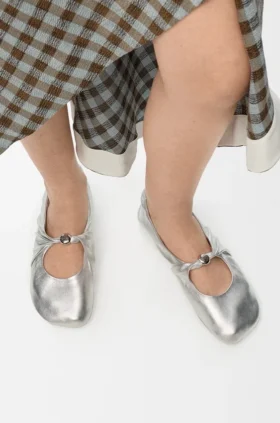 Bailarina «Pebble Soft» em pele de borrego napa laminada
