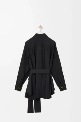 Blusa com cinto em seda