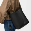 Bolsa Bilbao grande em pele de bezerro lisa Bolsa Bilbao grande em pele de bezerro lisa