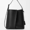 Bolsa Bilbao grande em pele de bezerro lisa Bolsa Bilbao grande em pele de bezerro lisa