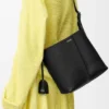 Bolsa Bilbao Média em pele de bezerro lisa Bolsa Bilbao Média em pele de bezerro lisa