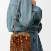 Bolsa com Pebble em pele de carneiro estampada Bolsa com Pebble em pele de carneiro estampada