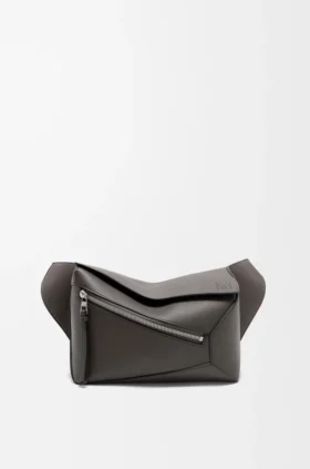 Bolsa de cintura Puzzle Edge pequena em pele de bezerro clássica