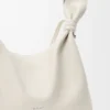 Bolsa de lenço média em pele de bezerro lisa Bolsa de lenço média em pele de bezerro lisa