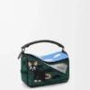 Bolsa «Futurist Cat Small Puzzle» em malha bordada e pele de bezerro clássica Bolsa «Futurist Cat Small Puzzle» em malha bordada e pele de bezerro clássica