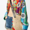 Bolsa Hobo Pequena com Perfurações em Ráfia e Pele de Bezerro Bolsa Hobo Pequena com Perfurações em Ráfia e Pele de Bezerro