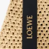 Bolsa Hobo Pequena com Perfurações em Ráfia e Pele de Bezerro Bolsa Hobo Pequena com Perfurações em Ráfia e Pele de Bezerro