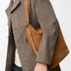 Bolsa «Loop» em pele de bezerro camurçada Bolsa «Loop» em pele de bezerro camurçada