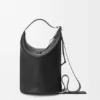 Bolsa Loop em pele de bezerro granulada e flexível Bolsa Loop em pele de bezerro granulada e flexível