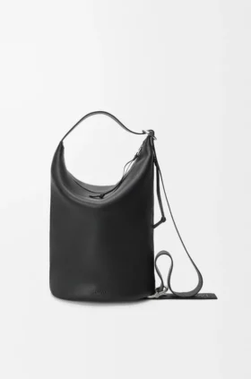 Bolsa Loop em pele de bezerro granulada e flexível
