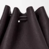 Bolsa Madrid Média em pele de bezerro granulada e flexível Bolsa Madrid Média em pele de bezerro granulada e flexível