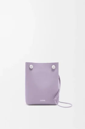 Bolsa Pebble em pele de bezerro lisa
