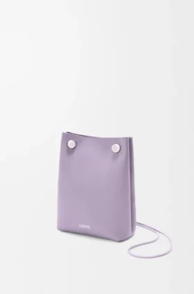 Bolsa Pebble em pele de bezerro lisa