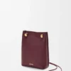 Bolsa Pebble em pele de bezerro lisa Bolsa Pebble em pele de bezerro lisa