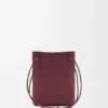 Bolsa Pebble em pele de bezerro lisa Bolsa Pebble em pele de bezerro lisa