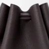 Bolsa pequena de Madrid em pele de bezerro granulada e flexível Bolsa pequena de Madrid em pele de bezerro granulada e flexível