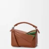 Bolsa pequena «Puzzle» em camadas, em pele de bezerro clássica Bolsa pequena «Puzzle» em camadas, em pele de bezerro clássica