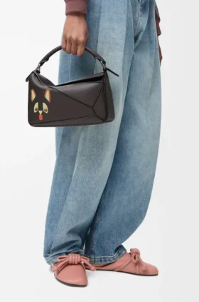 Bolsa pequena Puzzle «Futurist Cat» em pele de bezerro clássica