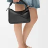 Bolsa Puzzle pequena em pele de bezerro lisa e pele de borrego napa Bolsa Puzzle pequena em pele de bezerro lisa e pele de borrego napa