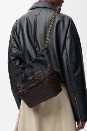 Bolsa Squeeze pequena em pele de bezerro Nappa tecida