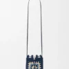 Bolso com cordão em pele de bezerro clássica e ráfia Bolso com cordão em pele de bezerro clássica e ráfia