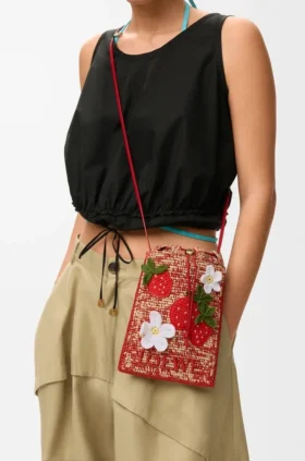 Bolso com cordão «Strawberry» em pele de bezerro clássica e ráfia