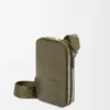Bolso vertical para uso a tiracolo em pele de bezerro acetinada Bolso vertical para uso a tiracolo em pele de bezerro acetinada