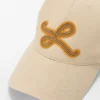 Boné com patch «L» em algodão Boné com patch «L» em algodão