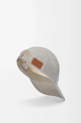 Boné Loewe em lona
