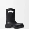 Bota Bobby em pele de bezerro curtida vegetalmente Bota Bobby em pele de bezerro curtida vegetalmente