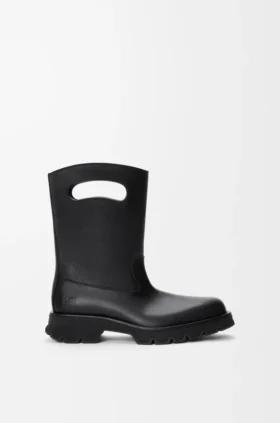 Bota Bobby em pele de bezerro granulada e curtida vegetalmente