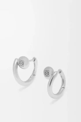 Brincos de argola mini «Pebble» da Anagram em prata de lei