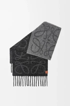 Cachecol com anagrama em alpaca e lã