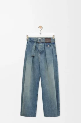 Calças de ganga em denim