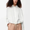 Camisa estilo Balloon em seda Camisa estilo Balloon em seda
