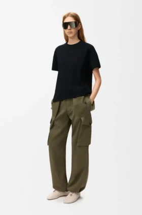 Camisas assimétricas em mistura de algodão