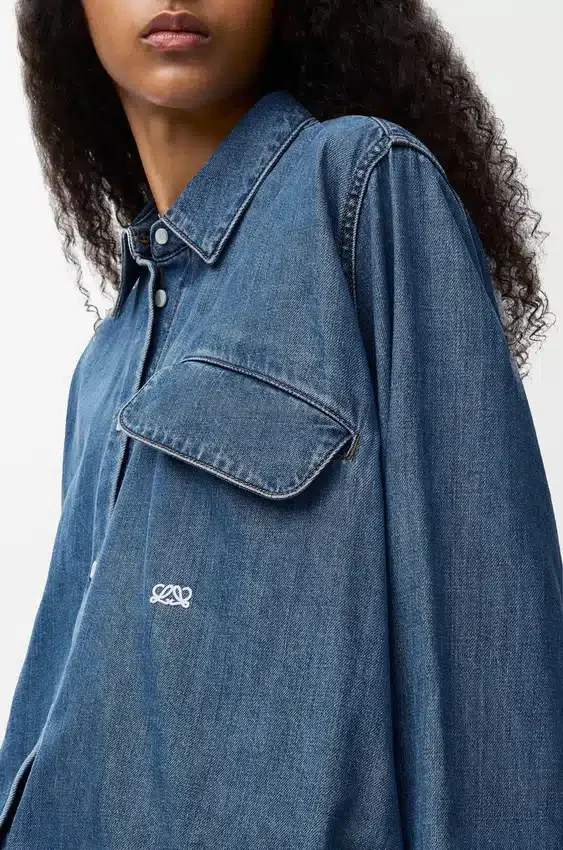 Camisas com cinto em ganga Camisas com cinto em ganga