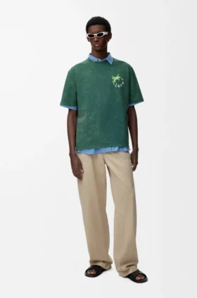 Camisas de corte largo em algodão Camisas de corte largo em algodão