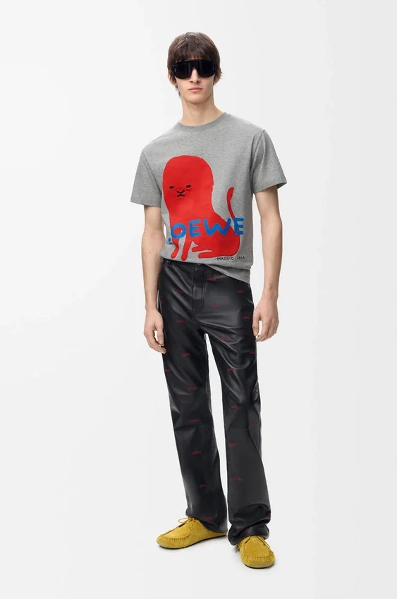 Camisas de corte regular em algodão Camisas de corte regular em algodão