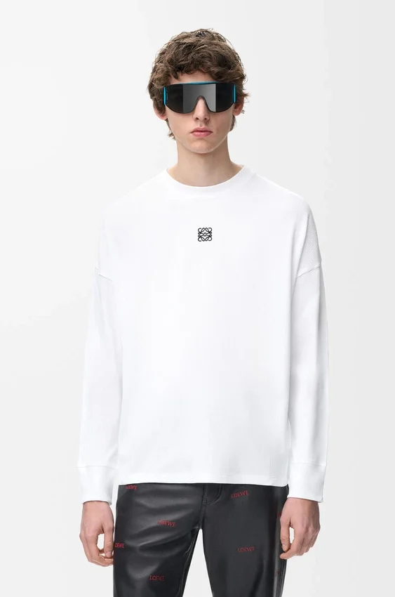 Camisas de manga comprida com corte oversized em algodão Camisas de manga comprida com corte oversized em algodão