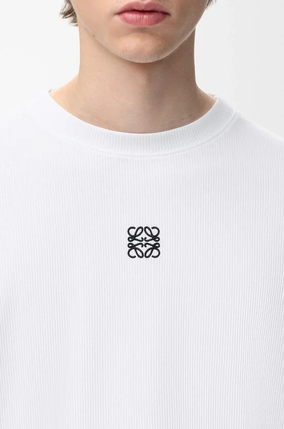 Camisas de manga comprida com corte oversized em algodão Camisas de manga comprida com corte oversized em algodão