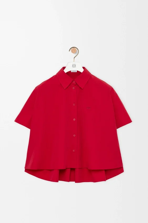 Camisas de manga curta com corte trapézio em algodão Camisas de manga curta com corte trapézio em algodão