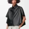 Camisas de manga curta com silhueta trapézio em pele de borrego napa Camisas de manga curta com silhueta trapézio em pele de borrego napa