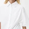 Camisas de manga curta em algodão Camisas de manga curta em algodão