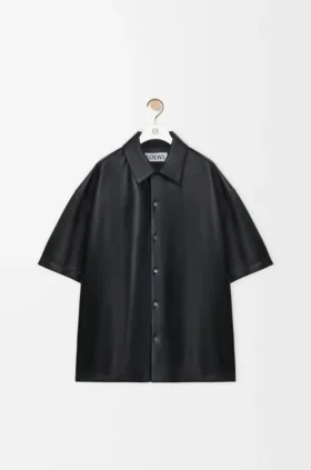 Camisas de manga curta em pele de borrego napa