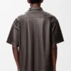 Camisas de manga curta em pele de borrego napa Camisas de manga curta em pele de borrego napa