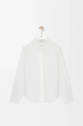 Camisas em algodão