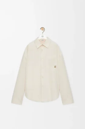Camisas em algodão