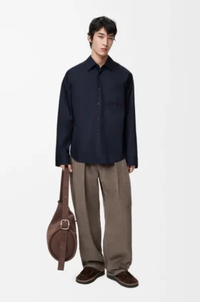 Camisas em algodão
